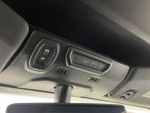 Used 2023 Jeep Wrangler Unlimited w/ Sun & Screen Package image 26