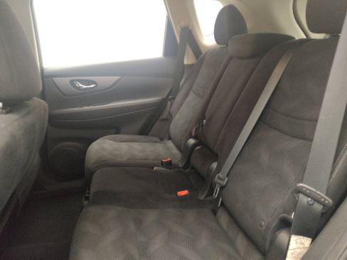 Used 2014 Nissan Rogue S AWD/4WD image 18