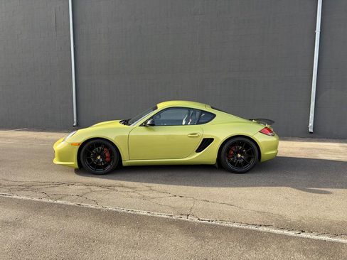 Used 2012 Porsche Cayman R image 9