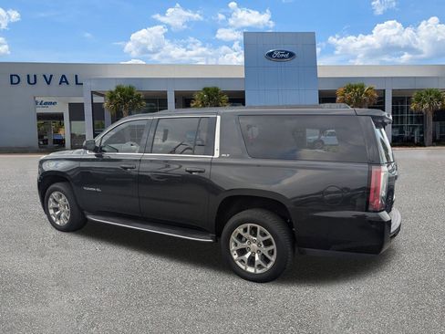Used 2020 GMC Yukon XL SLT w/ HD Trailering Package image 6