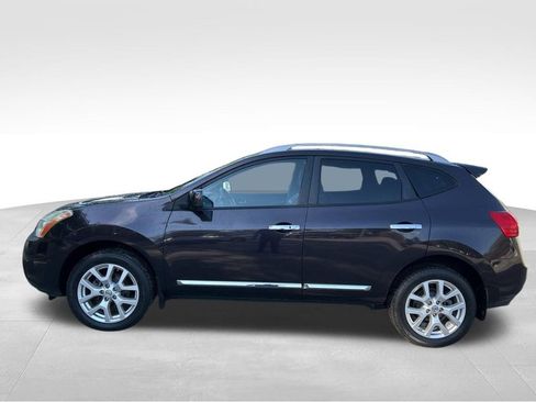 Used 2013 Nissan Rogue SL AWD/4WD image 2