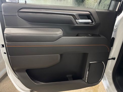 New 2026 GMC Sierra 2500 AT4 image 9