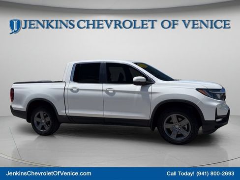 Used 2023 Honda Ridgeline RTL image 2