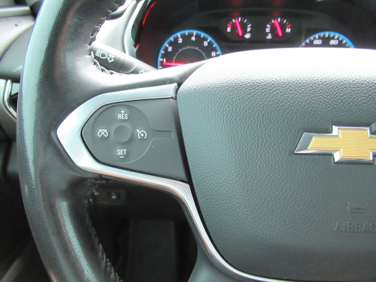 Used 2020 Chevrolet Traverse LT FWD image 26