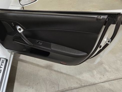 Used 2013 Chevrolet Corvette Grand Sport w/ 2LT Preferred Equipment Group image 30