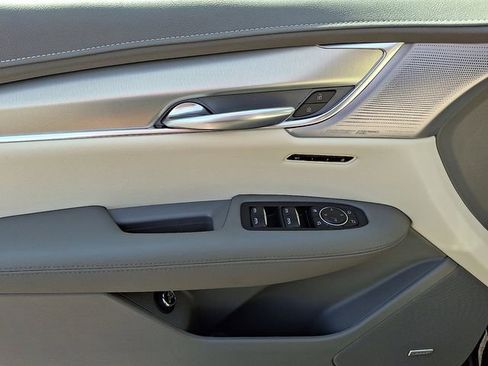 New 2026 Cadillac XT5 Premium Luxury w/ Driver Assist Package AWD/4WD image 8