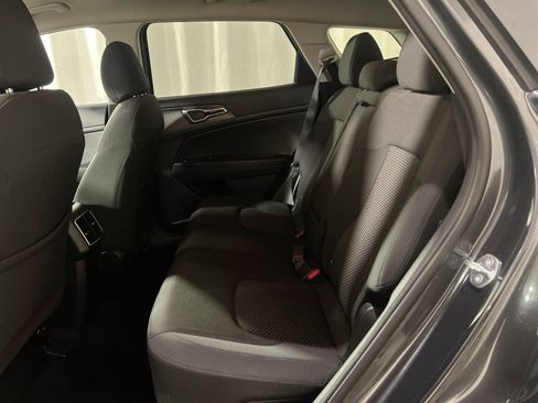 Used 2023 Kia Sportage LX image 23