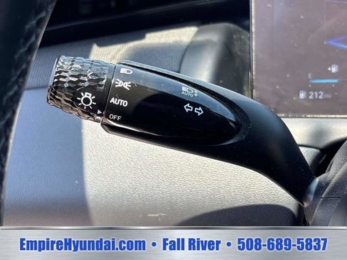 Used 2024 Hyundai Santa Cruz Limited AWD/4WD image 30