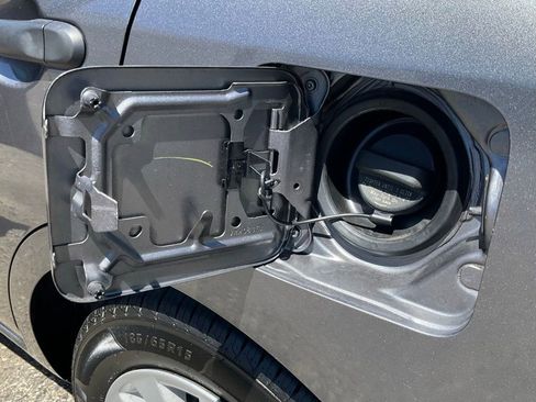 Used 2016 Nissan Versa S image 12