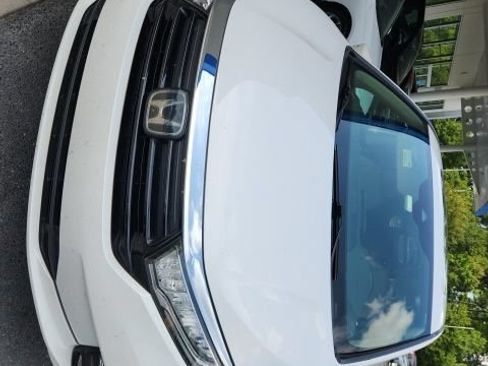 Used 2023 Honda Odyssey EX-L image 4