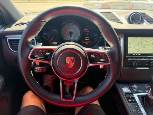 Used 2015 Porsche Macan S AWD/4WD image 31