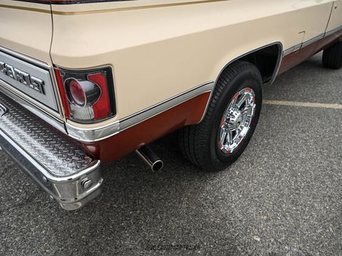 Used 1987 Chevrolet C/K Truck 2500 RWD image 61