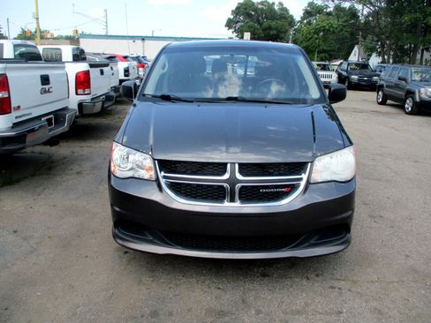 Used 2016 Dodge Grand Caravan American Value Package w/ UConnect Hands-Free Group image 3