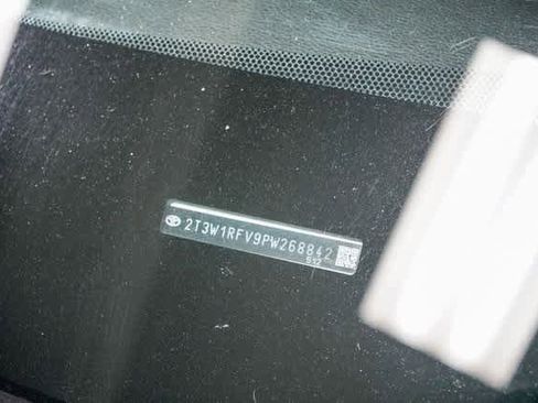 Certified 2023 Toyota RAV4 XLE image 28