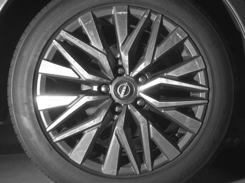 Used 2025 Nissan Altima 2.5 SV image 15