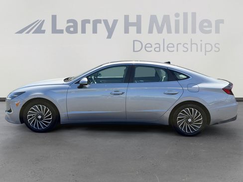 Certified 2023 Hyundai Sonata Limited FWD image 2