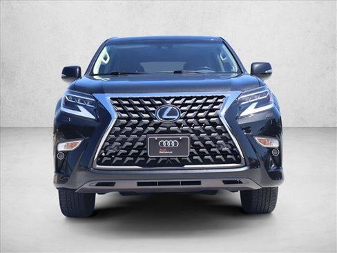 Used 2023 Lexus GX 460 Premium w/ Premium Package AWD/4WD image 2