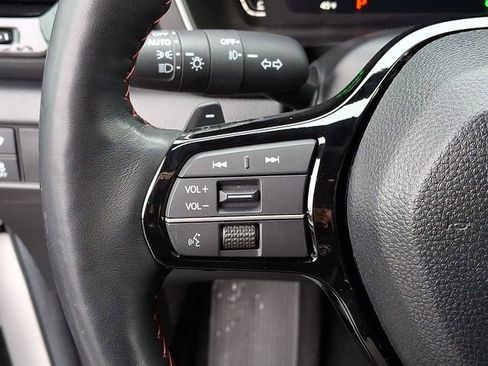 Certified 2025 Honda Pilot Black Edition image 24