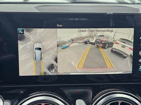 Certified 2023 Mercedes-Benz GLB 250 4MATIC image 39