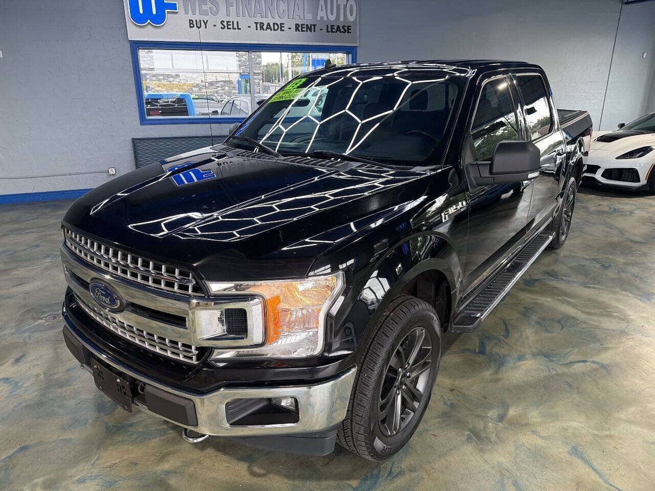 Used 2019 Ford F150 XLT w/ Equipment Group 302A Luxury AWD/4WD image 5