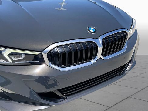 Used 2024 BMW 330i Sedan w/ Premium Package RWD image 28