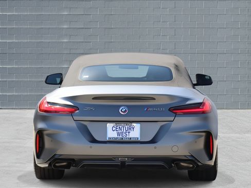 Certified 2022 BMW Z4 M40i w/ Premium Package image 4