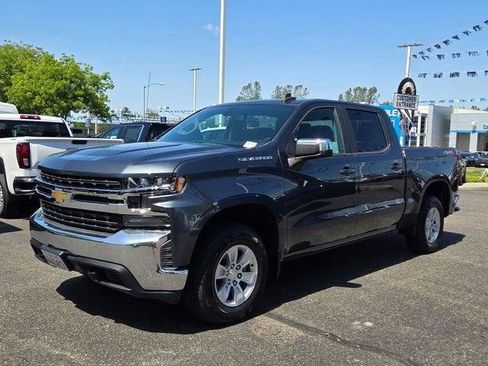 Used 2020 Chevrolet Silverado 1500 LT AWD/4WD image 8