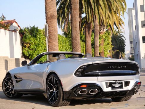 New 2026 Aston Martin Vanquish Convertible image 2