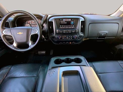 Used 2017 Chevrolet Silverado 1500 LTZ Z71 w/ LTZ Plus Package AWD/4WD image 15