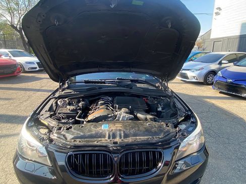 Used 2010 BMW 535i xDrive Wagon AWD/4WD image 44