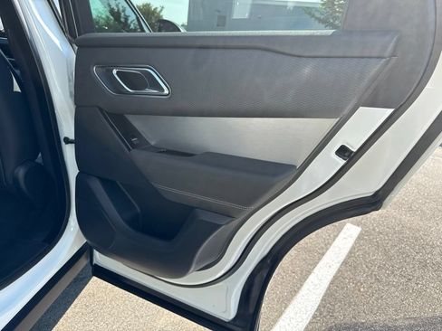 Certified 2023 Land Rover Range Rover Velar R-Dynamic S AWD/4WD image 16