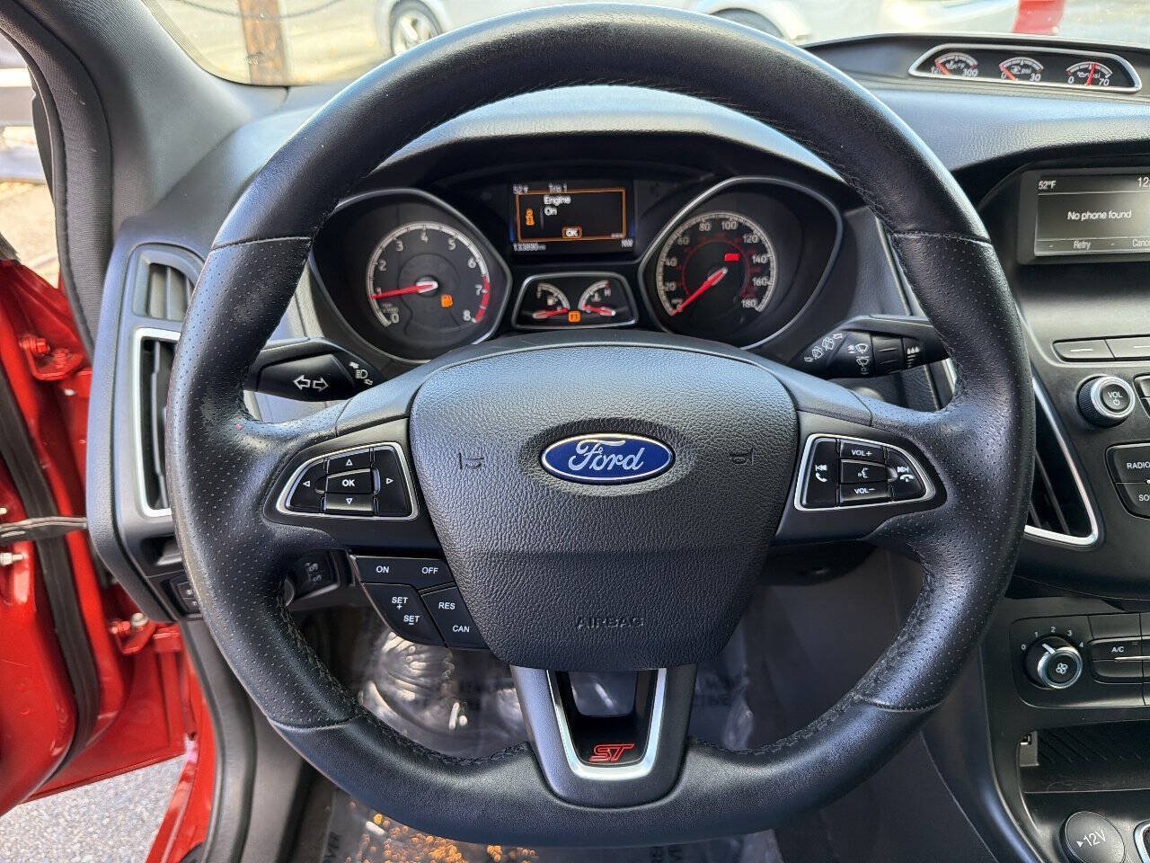 Used 2018 Ford Focus ST FWD image 34