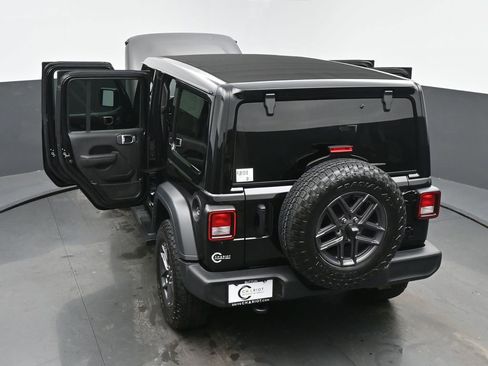 Used 2024 Jeep Wrangler Sport S image 64