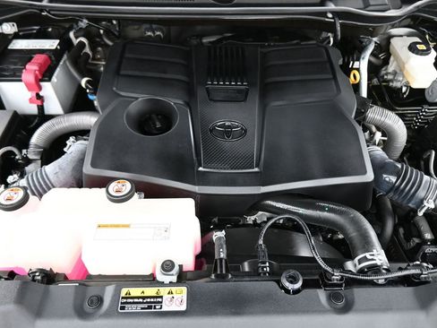 Used 2023 Toyota Tundra 1794 Edition image 23