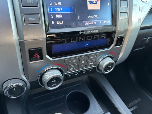 Used 2015 Toyota Tundra Platinum image 27