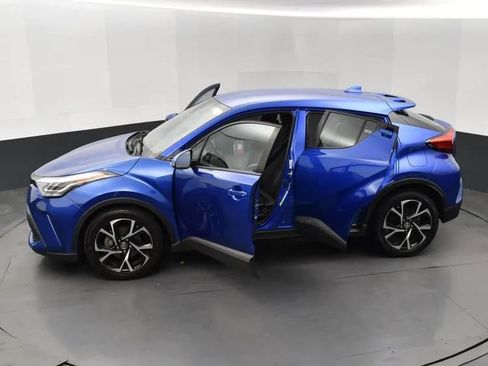 Used 2021 Toyota C-HR XLE FWD image 7