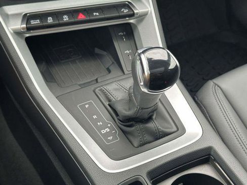 Certified 2025 Audi Q3 2.0T Premium w/ Convenience Plus Package AWD/4WD image 35