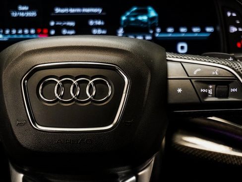 Used 2021 Audi SQ8 Premium Plus w/ SQ8 Black Optic Package image 15