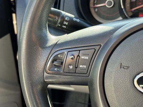 Used 2013 Kia Forte EX image 21