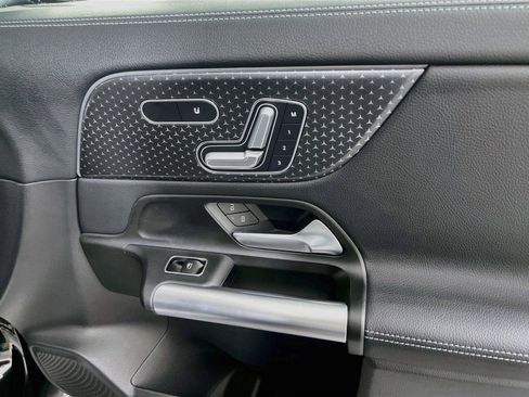 Certified 2024 Mercedes-Benz GLA 250 4MATIC image 29