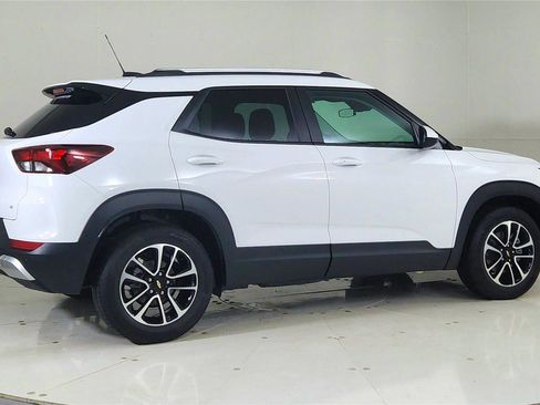 Used 2026 Chevrolet TrailBlazer LT w/ LT Cold Weather Package image 7