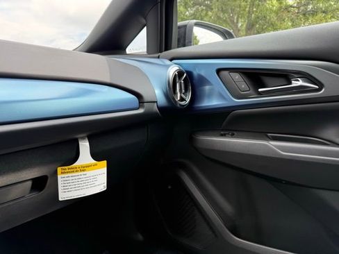 New 2025 Chevrolet Equinox EV LT AWD/4WD image 31