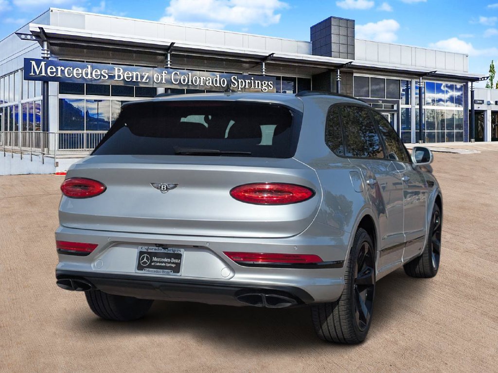 Used 2023 Bentley Bentayga Extended Wheelbase AWD/4WD image 8