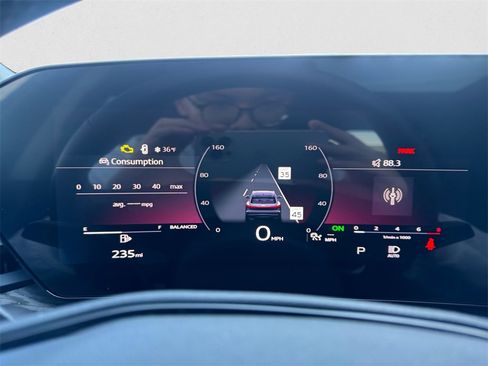 Used 2025 Audi Q5 Premium w/ Convenience Package image 13