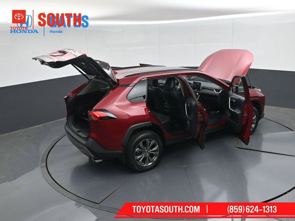 Used 2022 Toyota RAV4 Limited AWD/4WD image 52