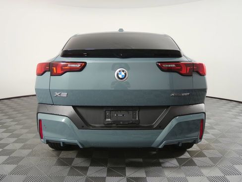 Used 2025 BMW X2 xDrive28i image 4