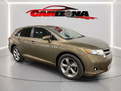 Used 2013 Toyota Venza LE image 2