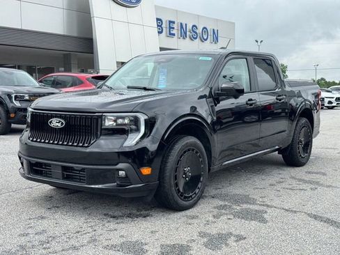 New 2025 Ford Maverick Lobo image 7