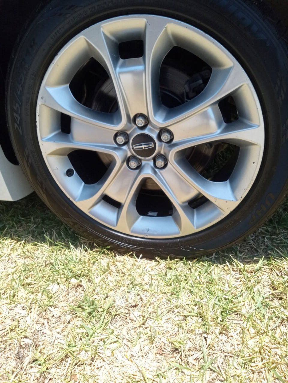 Used 2015 Lincoln MKZ w/ Equipment Group 101A Select FWD image 21