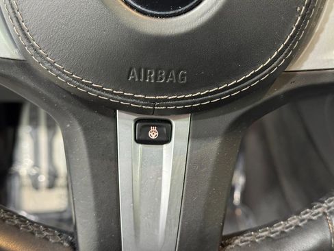 Used 2022 BMW X5 M50i image 34